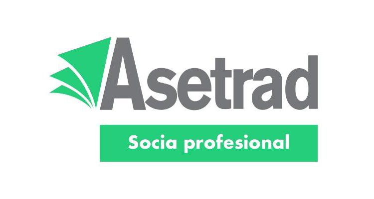 Logotipo de Asetrad con tres formas plegadas verdes y texto gris. Debajo, un rectángulo verde con las palabras «Socia profesional» en blanco.
